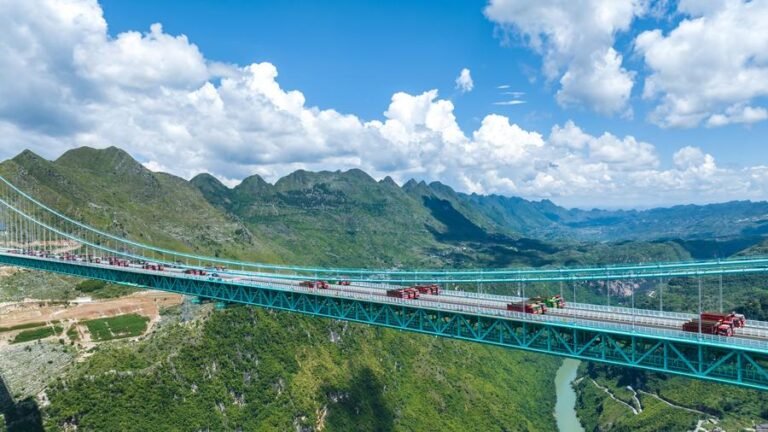 (GloriousGuizhou)CHINA-GUIZHOU-HUAJIANG GRAND CANYON BRIDGE-LOAD TESTING-COMPLETION (CN)