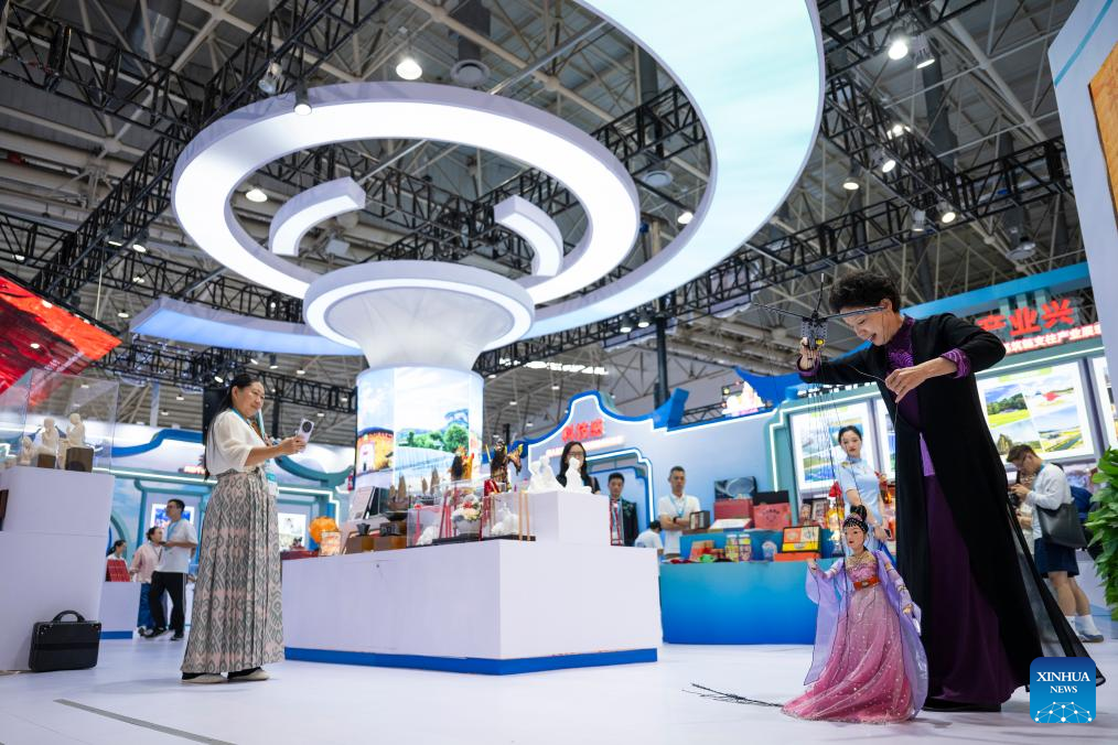 7efdb9fb512c482c89b1d15b4a1b3337