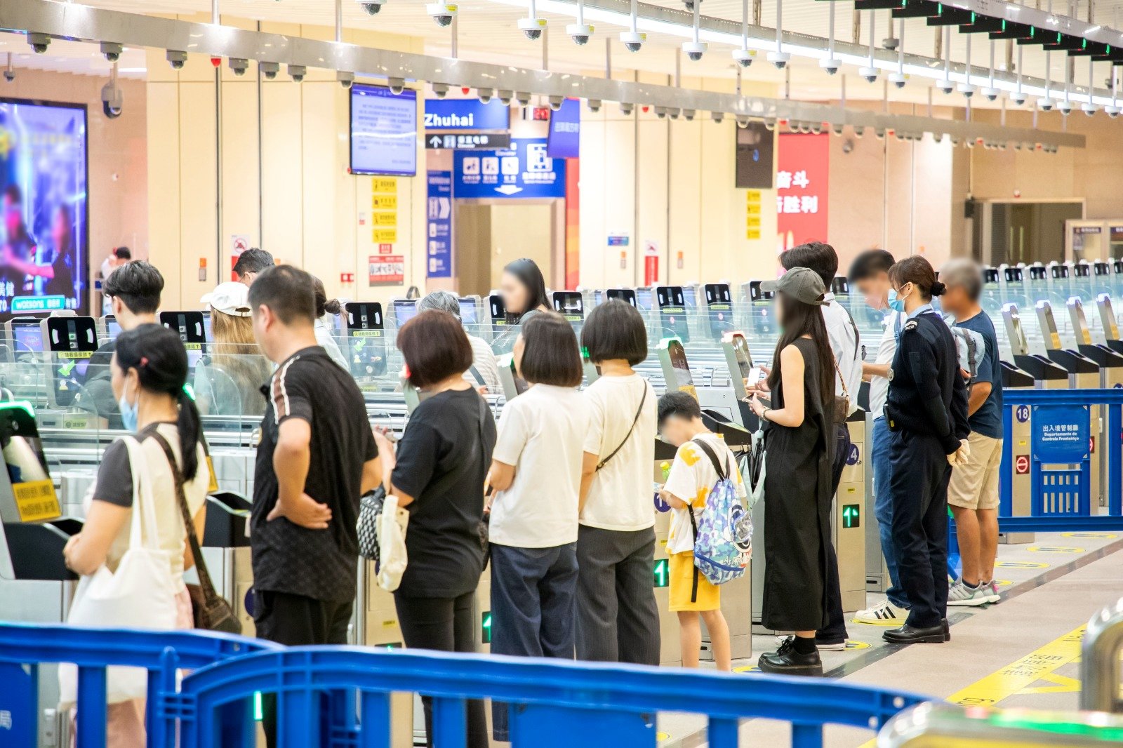 Macau-關口-turistas-旅客-口岸-fronteira-PSPPSP-關口-turistas-旅客-口岸-fronteira-PSPnews105788_09