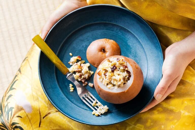 Steamed-Pears-with-Sticky-Rice-FT-RECIPE0223-467844f3bf894fc2bc52461706fe5188