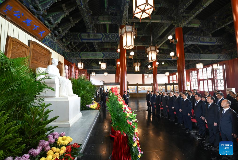 12250014946399516422