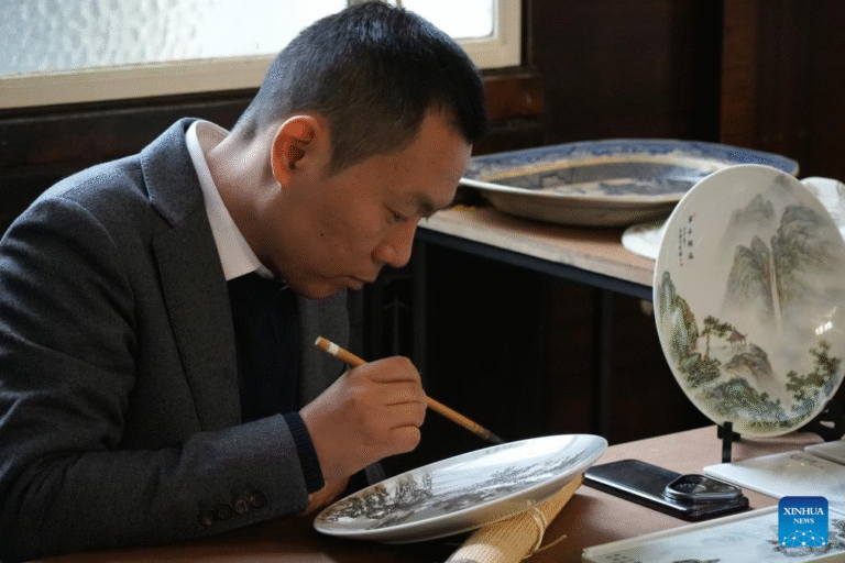 16405144479290315289