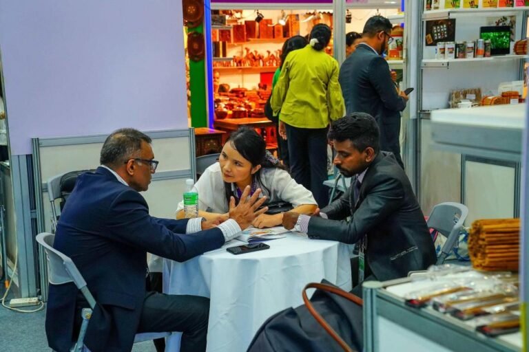 FOREIGN1762219308902I40HC8YB3M