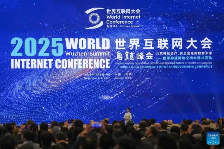 FOREIGN1762585952305UH8069WGJ4