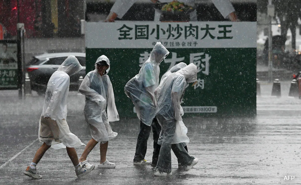 80975gg8_china-rains_625x300_01_August_24