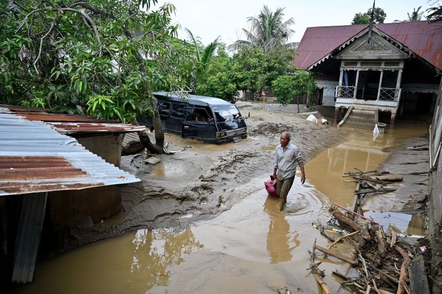 floods in Indonesia