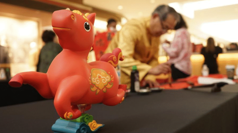 118336351_t2_0X44X600X379_d200b2a4-5918-43a6-9813-1abe232f54c9