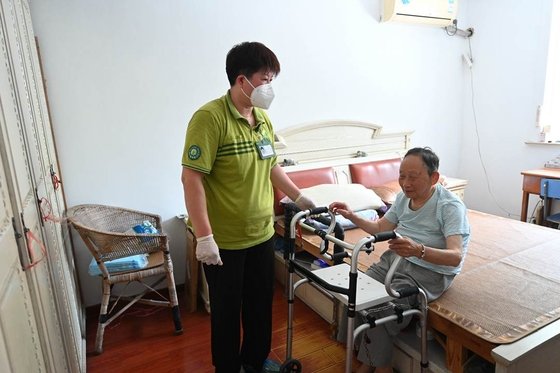 173374551750126_560_373