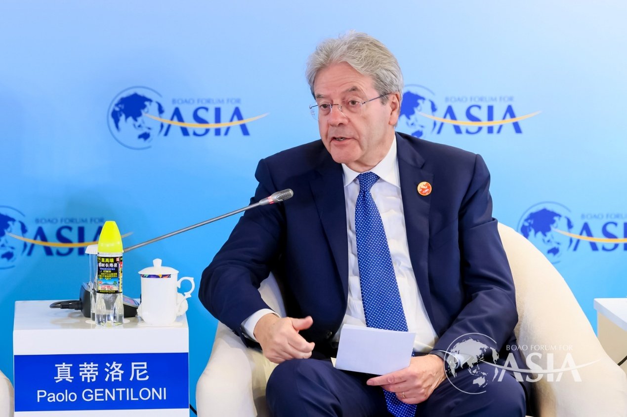 FOREIGN17748583091129ZAVSU95RW