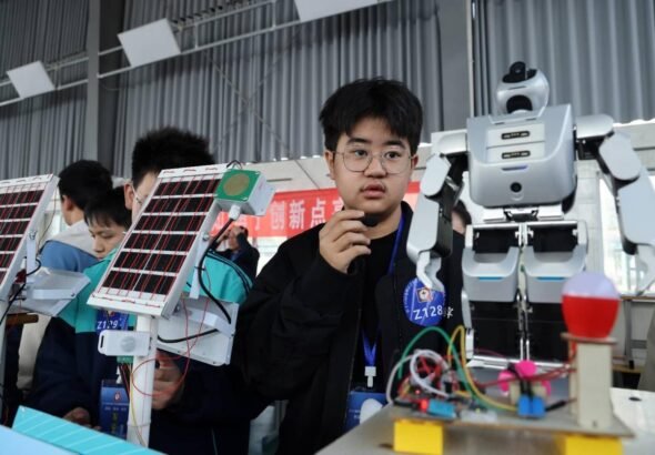 FOREIGN1774922492068L26GKKBR09