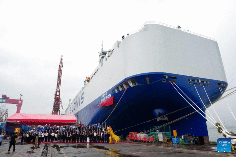car carrier Glovis Leader in Guangzhou