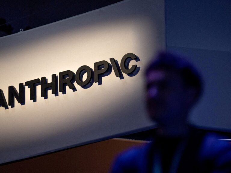 Experts defer to AI in decision-making, Anthropic study finds