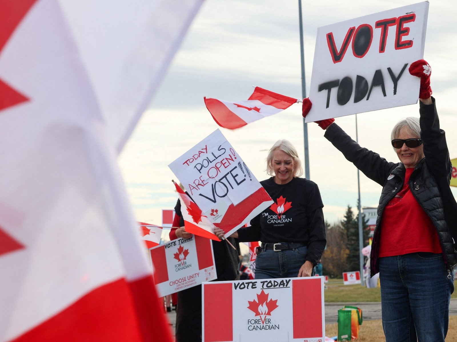 Alberta voters reject separation from Canada, early results show