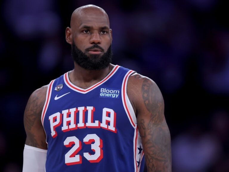 Trump says NBA star LeBron James disrespected US national anthem