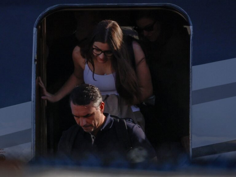 Flavio Bolsonaro lands in Miami after losing Brazil’s presidential election