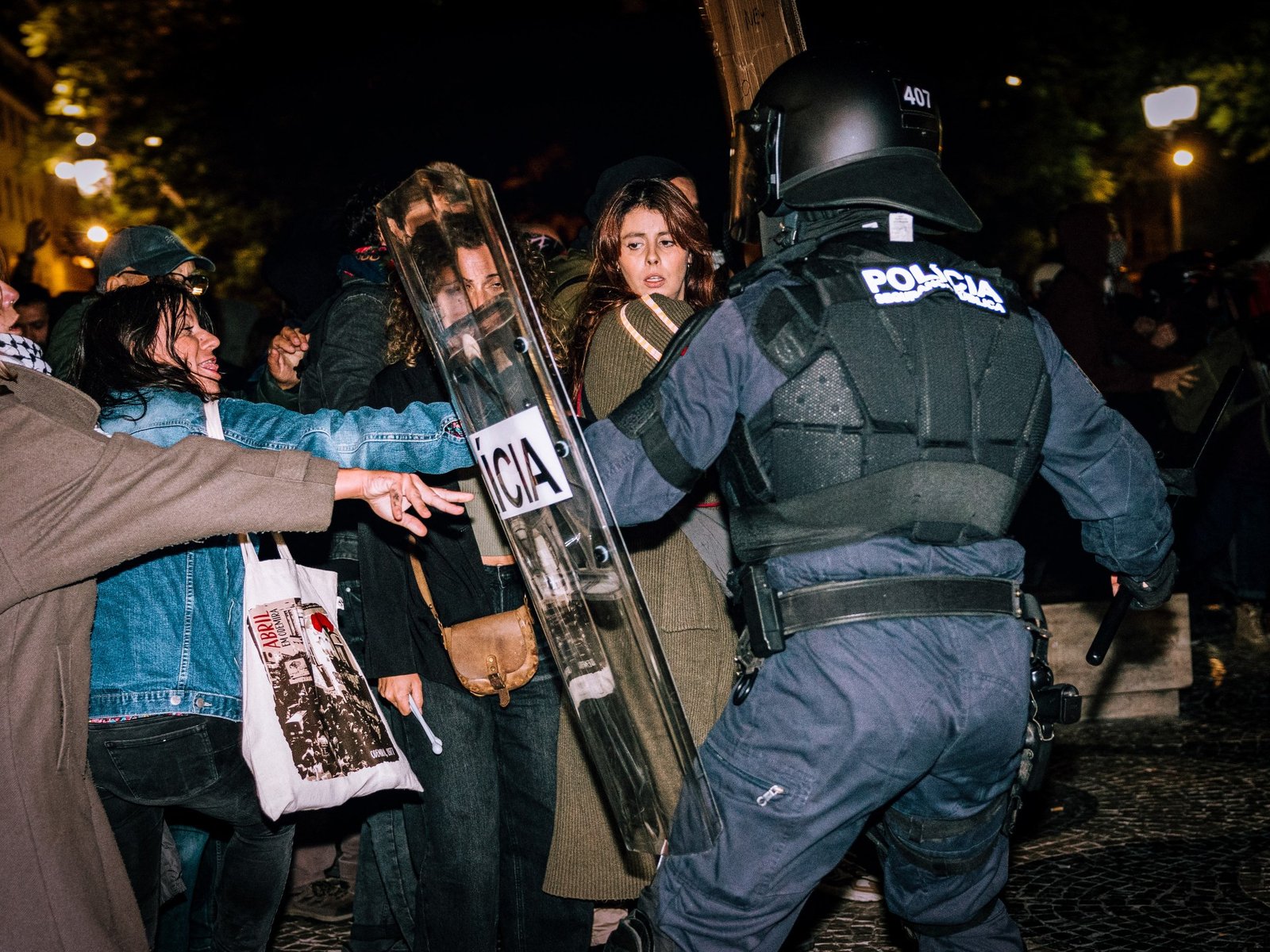 Portuguese police clear Lisbon housing protest camp, arrest 25