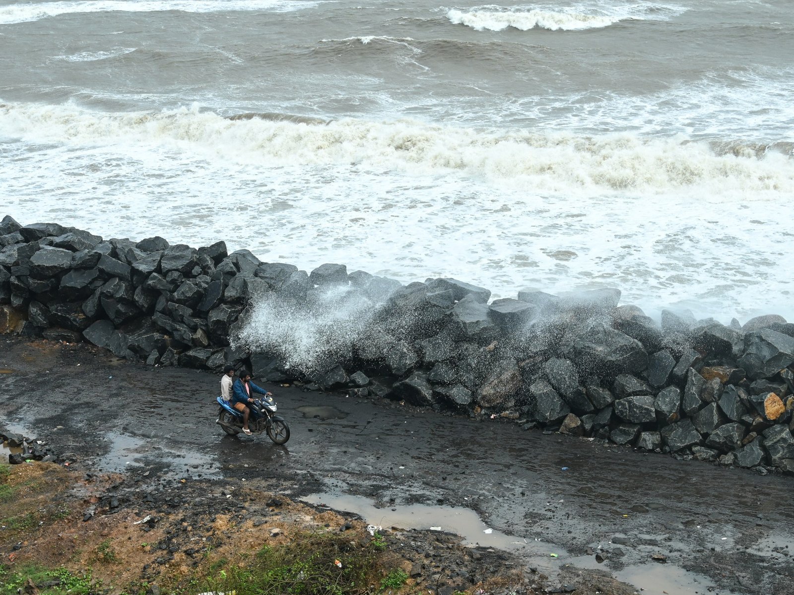 India evacuates tens of thousands as ‘very severe’ Cyclone Arnab nears