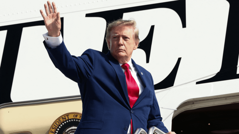 Trump told new press secretary to ‘reconsider’ role