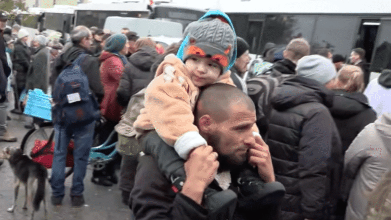 Hundreds evacuated from Melania-brokered ceasefire town of Oleshky