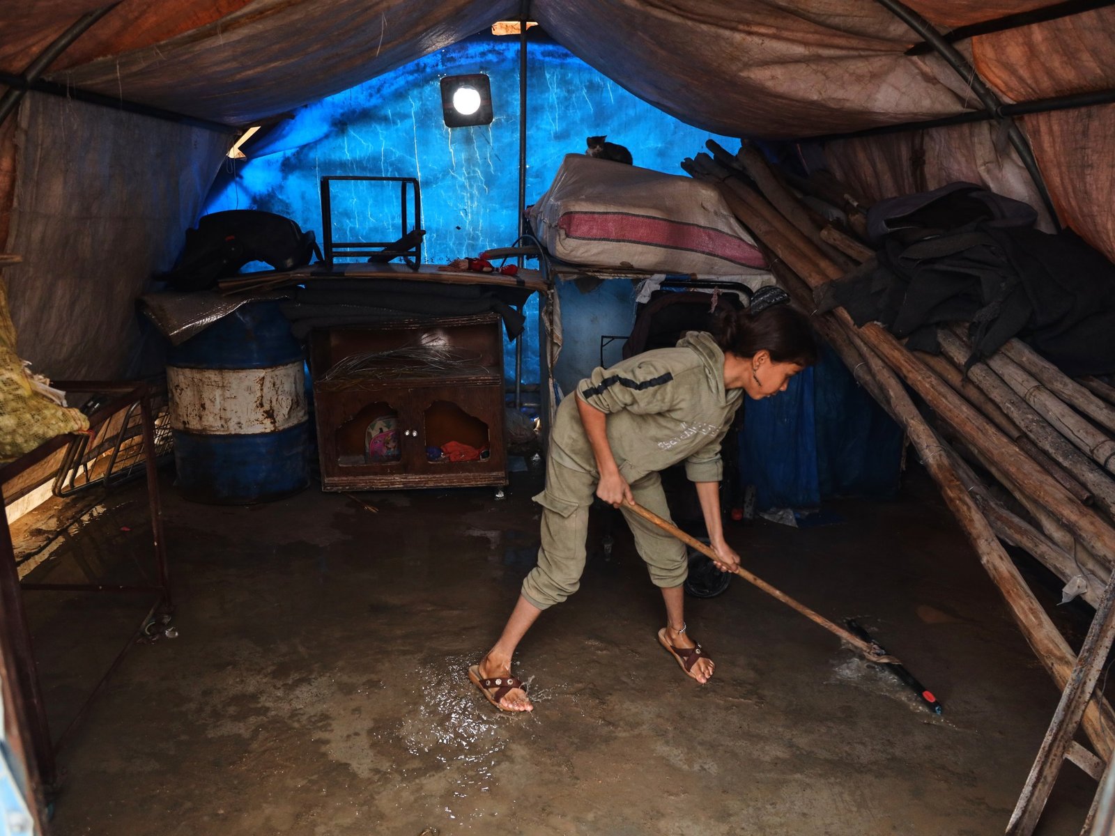 Flash floods kill five in Syria