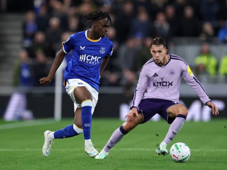 Everton beat Newcastle to set up League Cup quarterfinal with Fleetwood