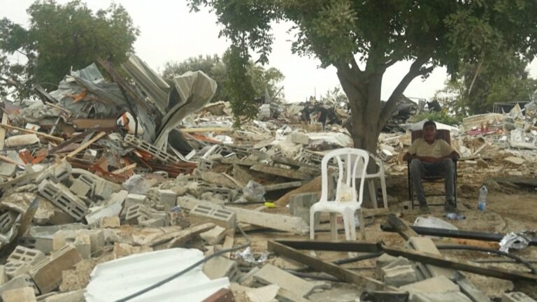 Israel demolitions in Negev displace 400 Palestinians