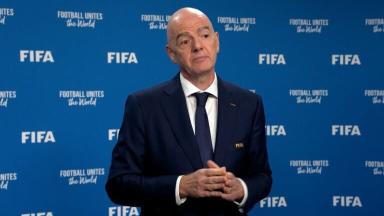 Infantino apologises amid calls for him to quit as FIFA president