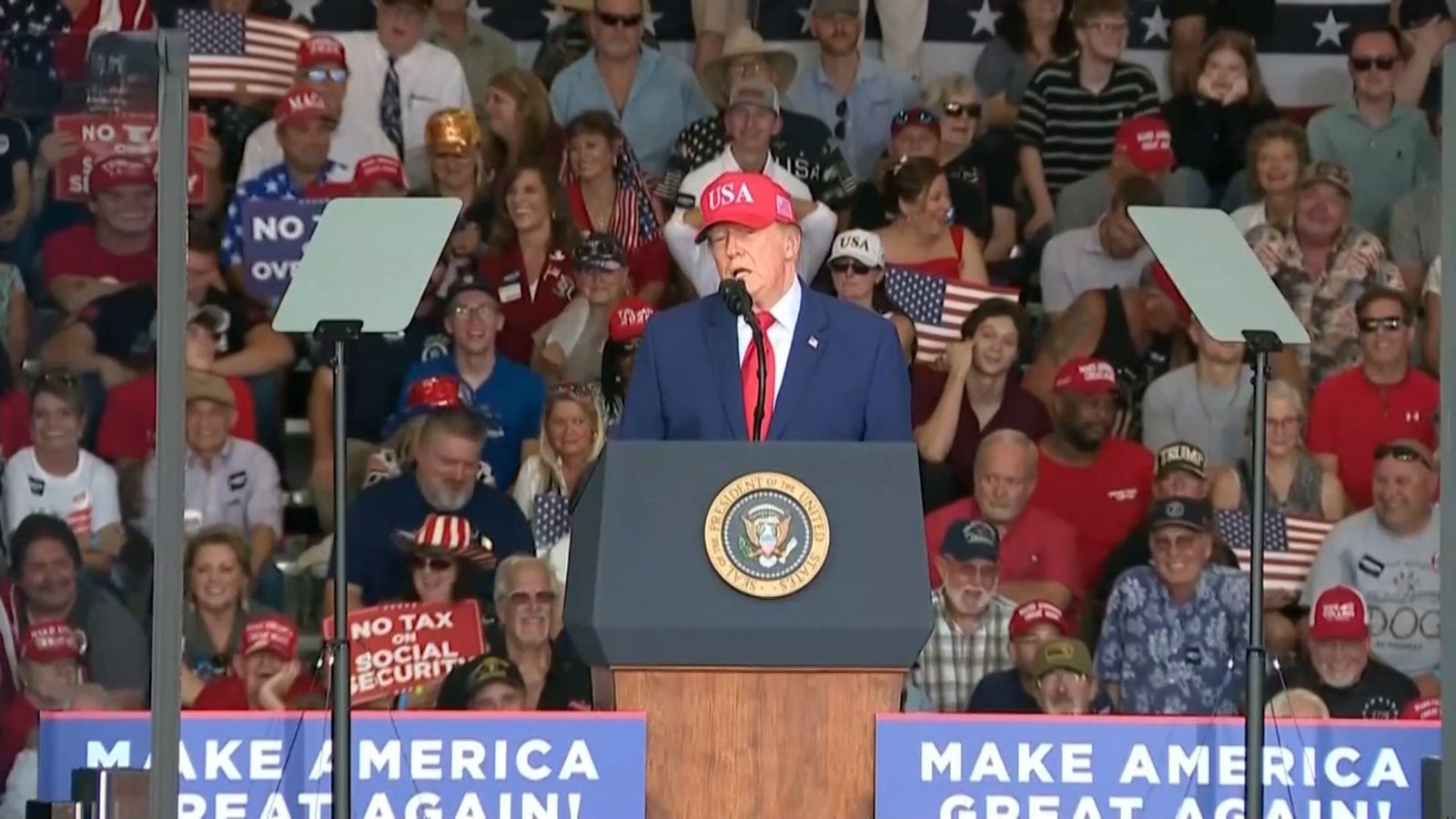 Trump mocks Middle Eastern names with ‘Mohammed’ joke