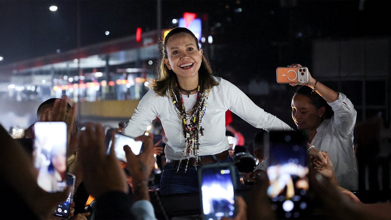 Thousands greet opposition leader Maria Machado upon return to Caracas