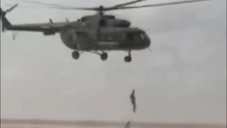 Men pulled from vehicle stranded by floods in Syria