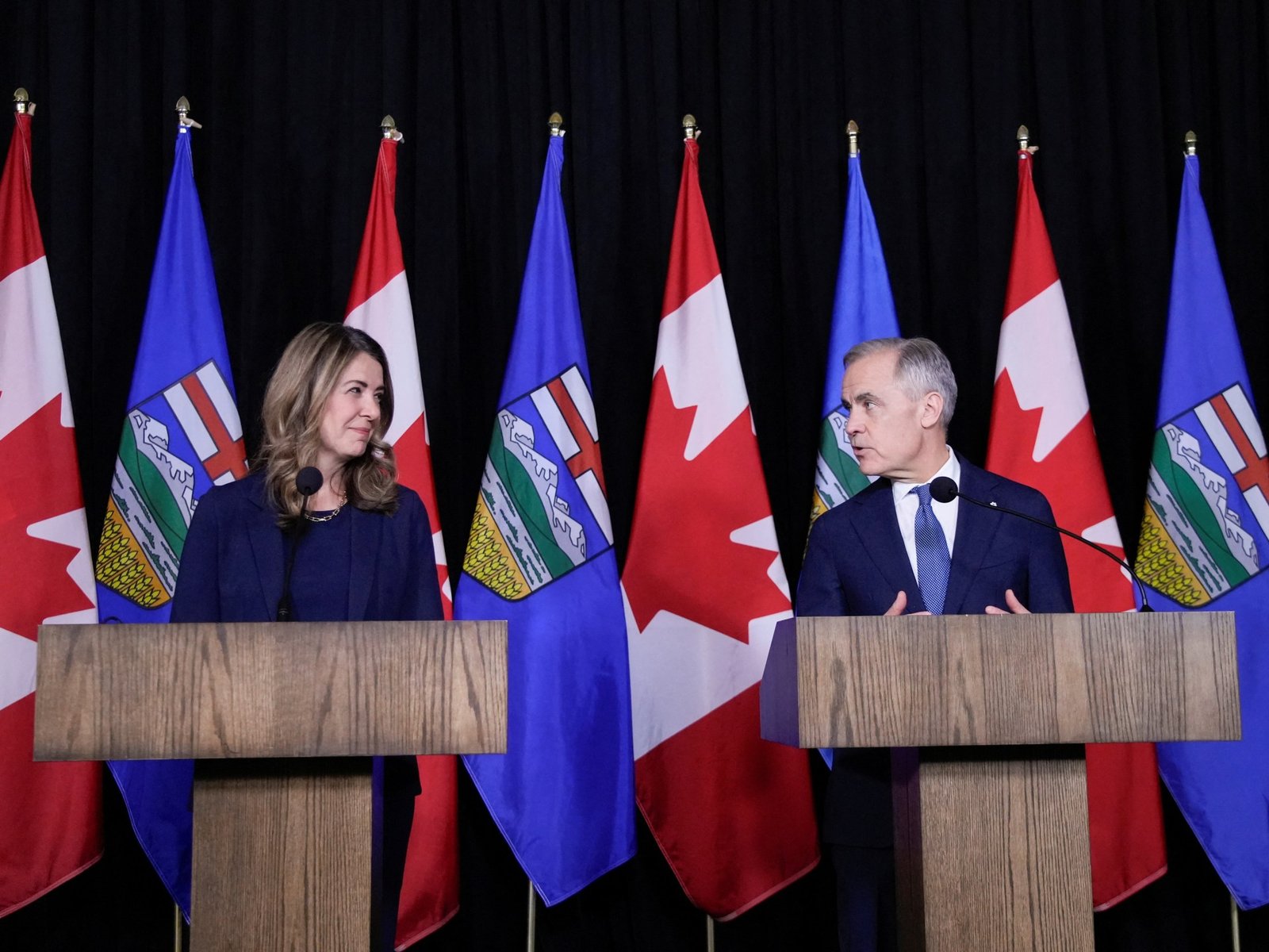 Deaths, injuries after fire at Alberta military base: Canada minister
