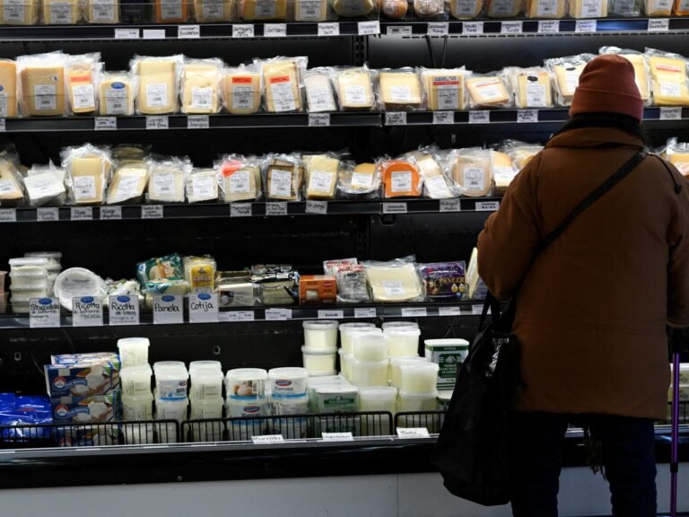 US food importer sues Trump over 50 percent tariffs on Canadian goods