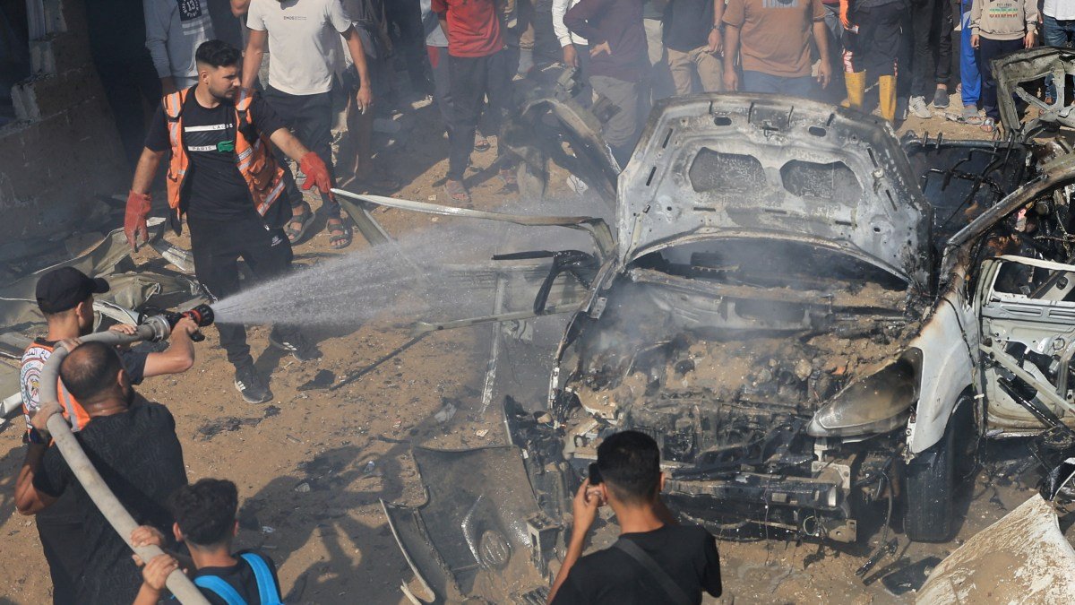 Israeli attacks in Gaza kill four, including a young girl