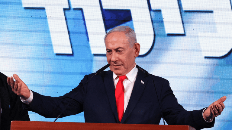 Netanyahu attacks Palestinian-Israeli parties as he falls short of majority